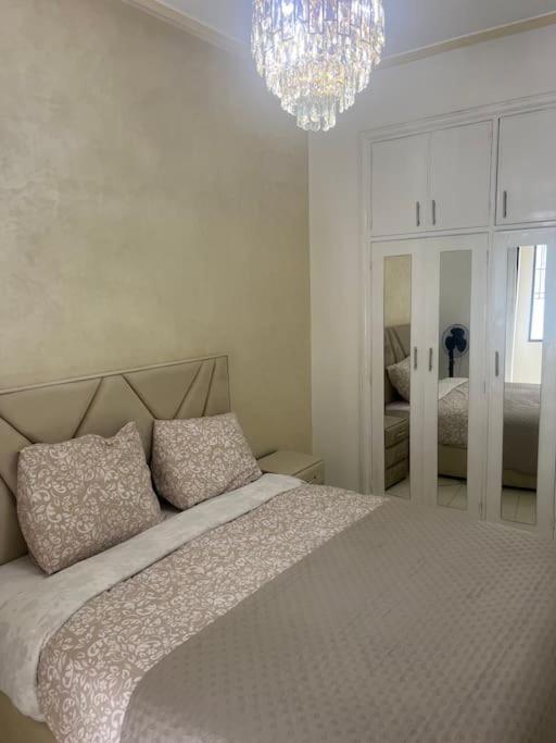 Appartement Centre 600M Plage Tanger Exterior foto
